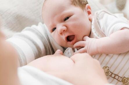 母乳分析儀廠家談母乳喂養寶寶智商更高