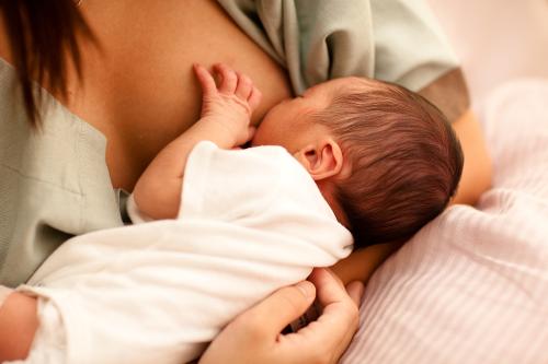 母乳喂養有助于恢復身形